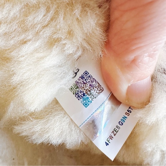 UGG Women’s Classic Ultra Mini Chestnut Boots - Picture 7 of 11